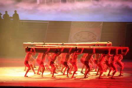 大型原創舞劇《孔子》與觀眾見面