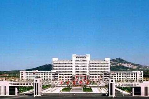 濟寧醫學院