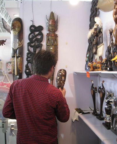 香港時尚購物展?jié)匣鸨M行中