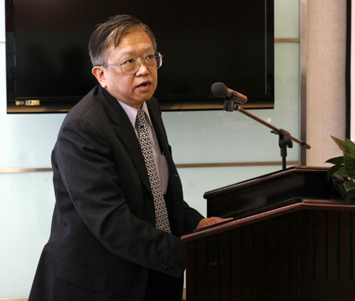 中國力諾集團與美國IBM公司簽署太陽光伏技術合作協議