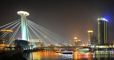 Haihe river illuminated for 60th anniversary of China