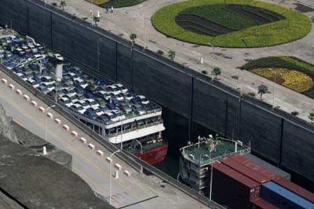 A tour to Three Gorges Dam