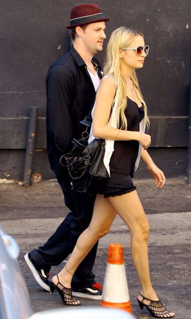 Nicole Richie in car crash