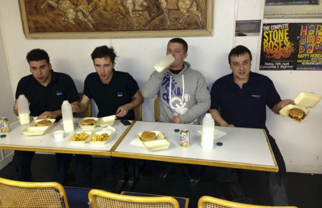 英餐廳推出超辣漢堡已致5人住院(組圖)