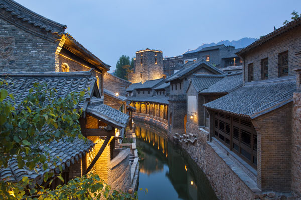 Water town sits at foot of Great Wall