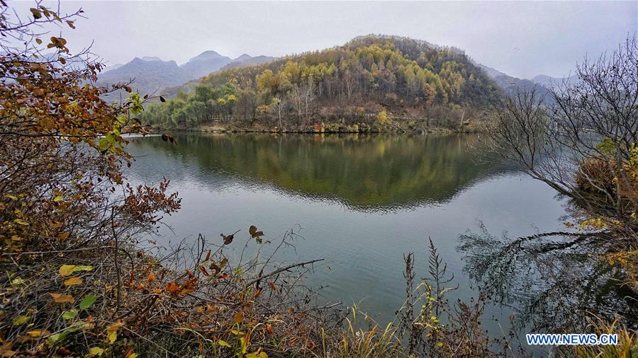 Autumn scenery of Yudu Mountain in Beijing