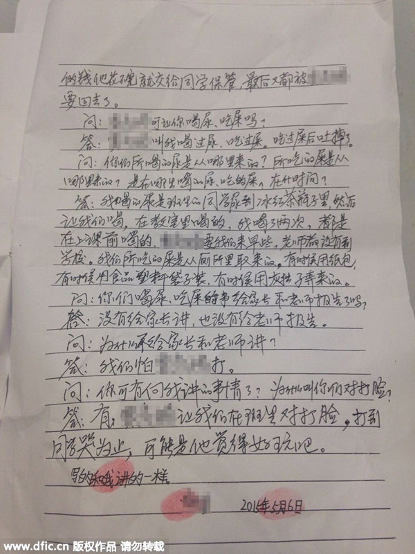 Students use boats to reach school