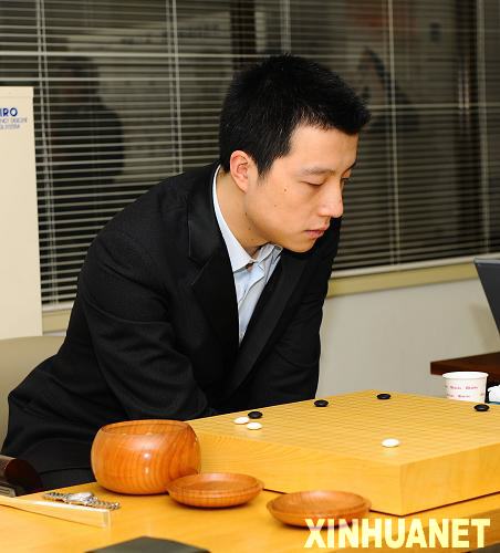 古力、孔杰、邱峻、樸文垚齊進(jìn)富士通杯八強(qiáng)