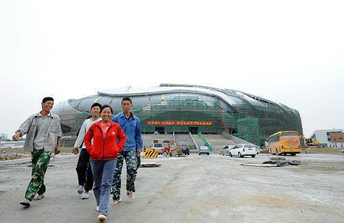 廣州亞運(yùn)會(huì)倒計(jì)時(shí)200天：11座新建場館主體結(jié)構(gòu)封頂