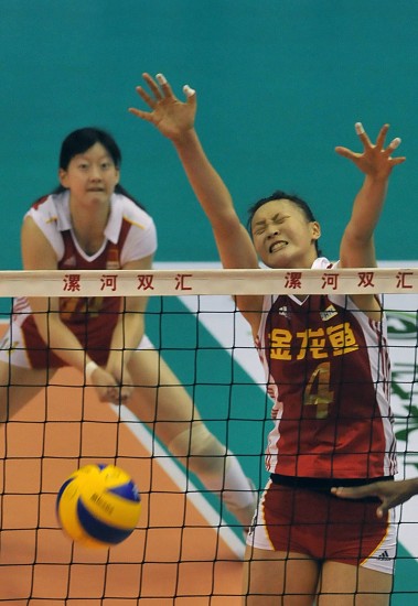 女排精英賽：中國隊(duì)3:0完勝古巴隊(duì)獲亞軍