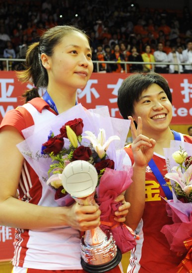 女排亞洲杯：中國(guó)隊(duì)3:0橫掃泰國(guó)奪冠