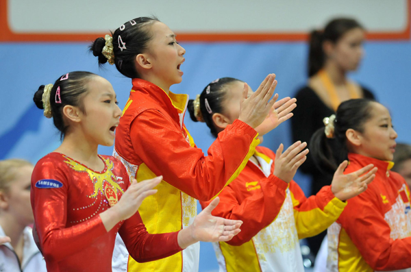 體操世錦賽：中國(guó)女隊(duì)遺憾摘銅 俄羅斯奪金