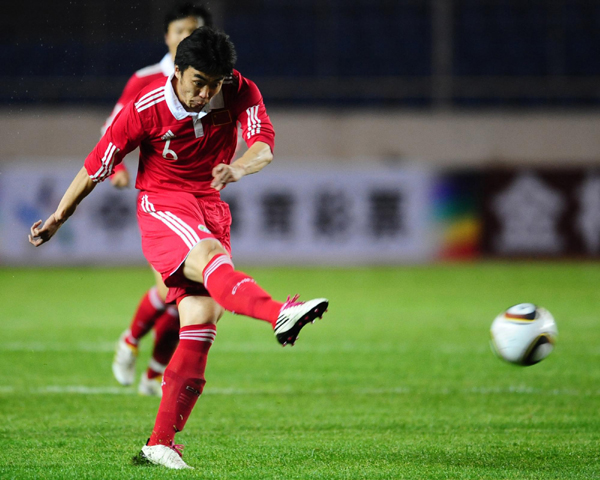 國足補(bǔ)時(shí)1:0絕殺拉脫維亞 為國奧挽回顏面