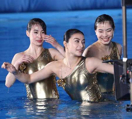 郭晶晶雷人事跡大盤點 跳水女皇“躺著都中槍”