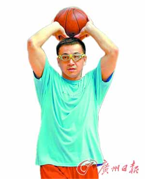 國(guó)青男籃行“兵諫” 主帥范斌被暫停工作