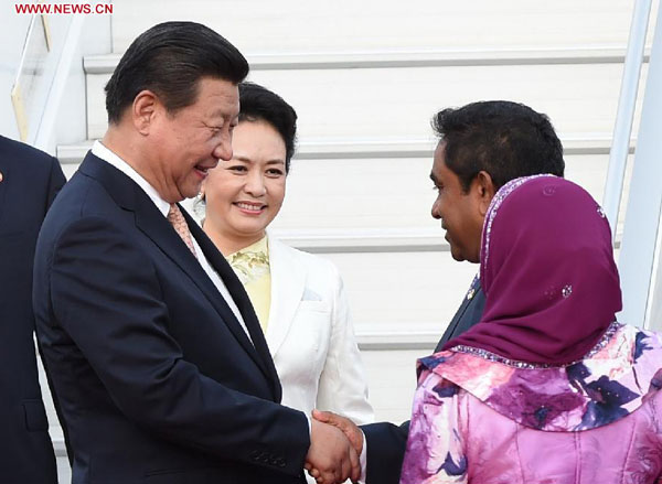 Chinese, Maldivian presidents meet on ties