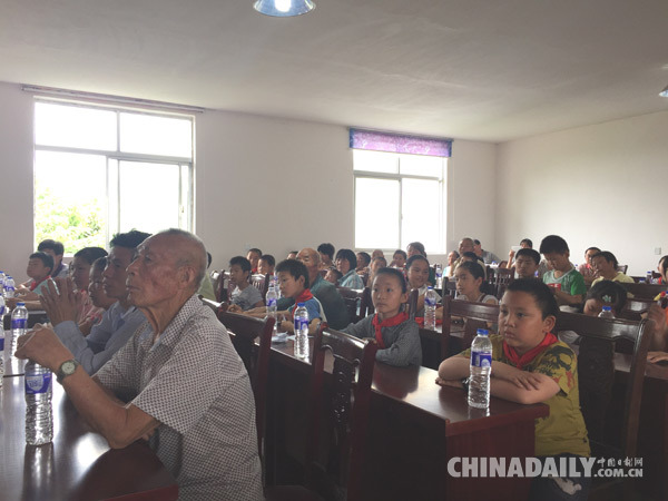 Chinese veteran refreshes memories of war fighting