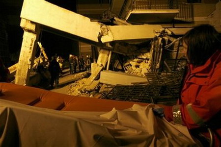 4 students located in quake-hit dorm in Italy