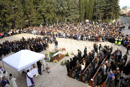Quake funerals begin in Italy as more bodies found