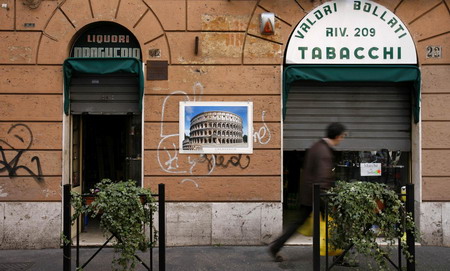 Italy holds state funeral as quake toll hits 289