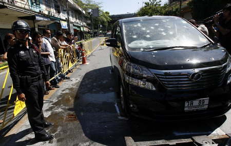 Gunmen attack Thai protest leader