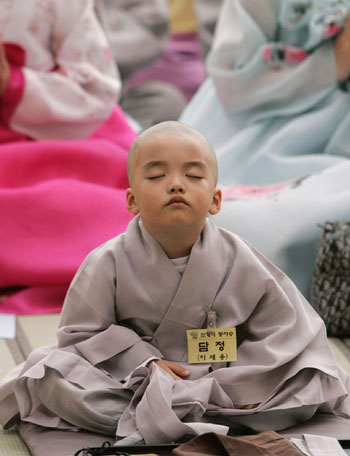 Cute novice monks at the Jogye temple in Seoul