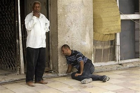 60 killed in Iraqi double bombing