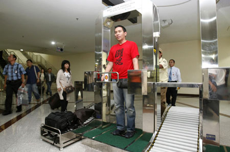 Global panic as swine flu spreads to Europe