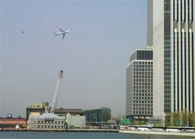 Air Force One flyover scares New Yorkers