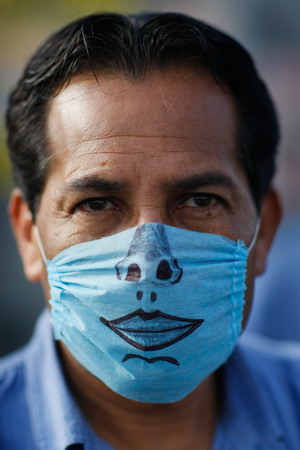 World takes drastic steps to contain swine flu