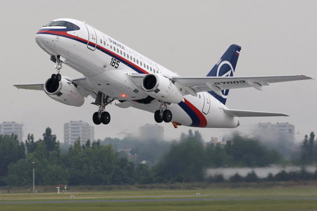 Rain glooms Paris Air Show