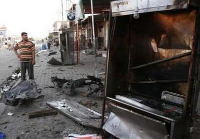 Bombs targeting Shi'ite Muslims kill 44 in Iraq