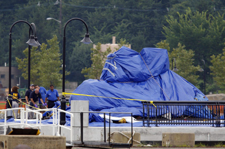 7 bodies pulled from Hudson after mid-air crash