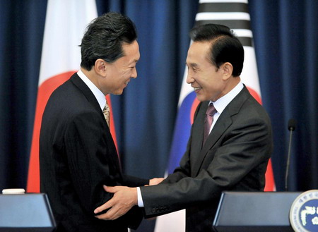 ROK, Japan say no aid until DPRK disarms