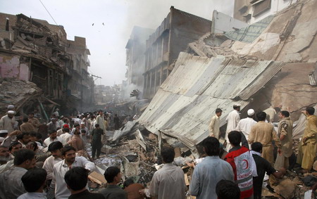Car bomb kills 86 in NW Pakistan