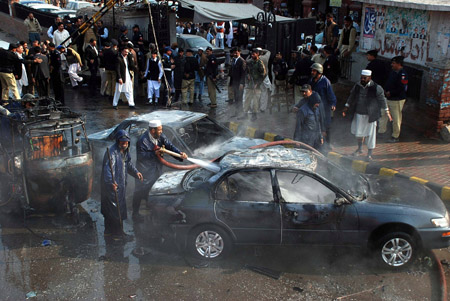 Death toll in Peshawar blast hits 11