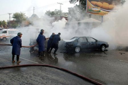 Death toll in Peshawar blast hits 11