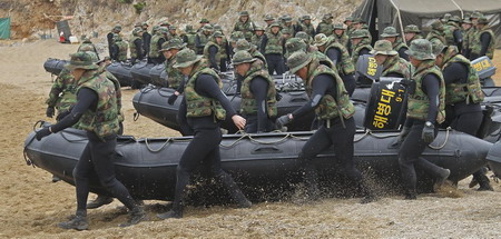 ROK begins to salvage sunken warship