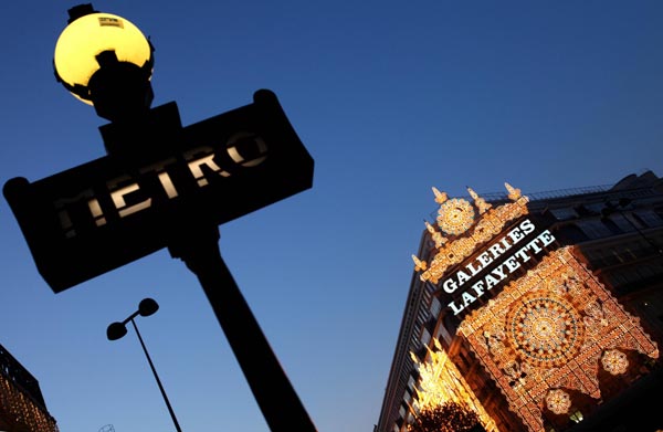 Christmas lights decorated on Paris Lafayette Christmas lights decorated on Paris Lafayette