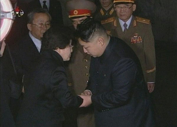 Kim Jong-un meets ROK mourners' group
