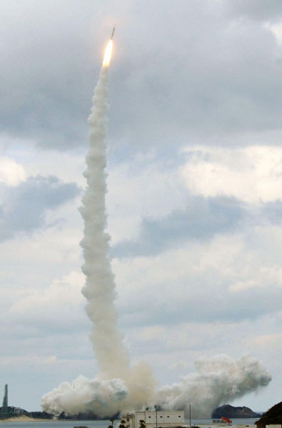 Japan launches intelligence-gathering satellite