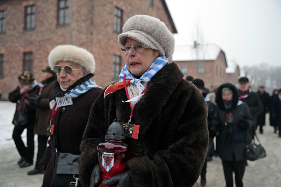 Auschwitz survivors mark Int'l Holocaust Remembrance Day