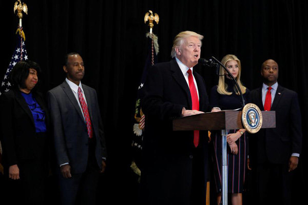 Trump to spare US 'dreamer' immigrants from crackdown