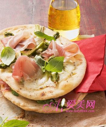 美味氧氣減肥食譜:番茄菠菜披薩