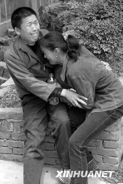 汶川地震一周年：歷史永遠銘記[組圖]