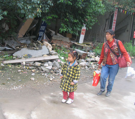 震撼！地震一周年前夕訪問(wèn)北川老縣城（組圖）