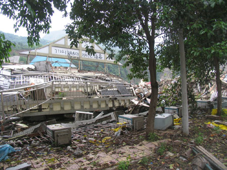 震撼！地震一周年前夕訪問北川老縣城（組圖）