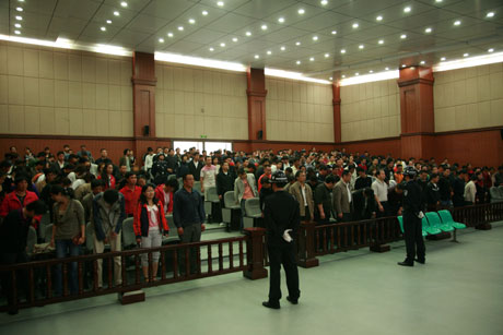 云南蒙自開槍殺人警察一審被判死刑