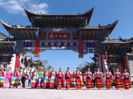 楚雄彝人古鎮(zhèn)被評(píng)為中國(guó)最美十大主題公園