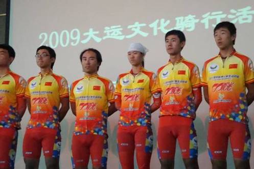 騎行中國 相約深圳  大運“騎跡”車隊抵達武漢